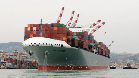 Milano Bridge at La Spezia Container Terminal