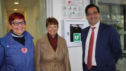 Presentation of new LSCT Defibrillators